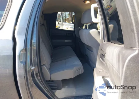 2010 Toyota Tundra Grade 4.6L V8 z USA, uszkodzony, nr VIN 5TFUM5F10AX004478